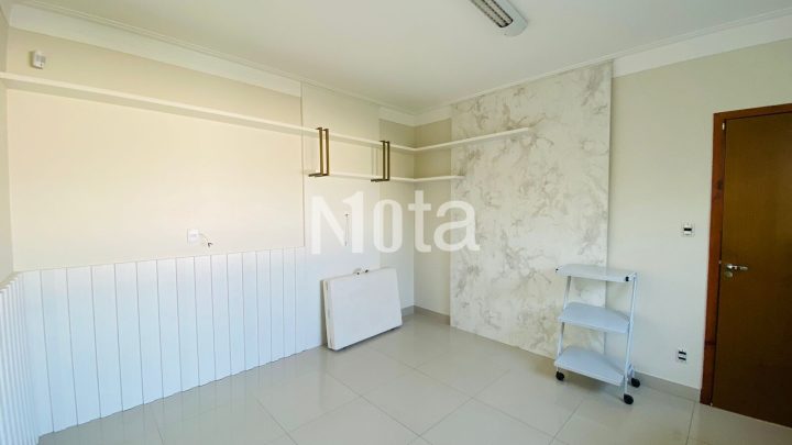 SALA COMERCIAL - ZONA 2