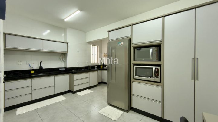 APARTAMENTO - ZONA 1