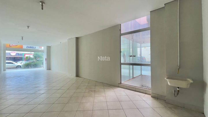 SALA COMERCIAL - ZONA 1 