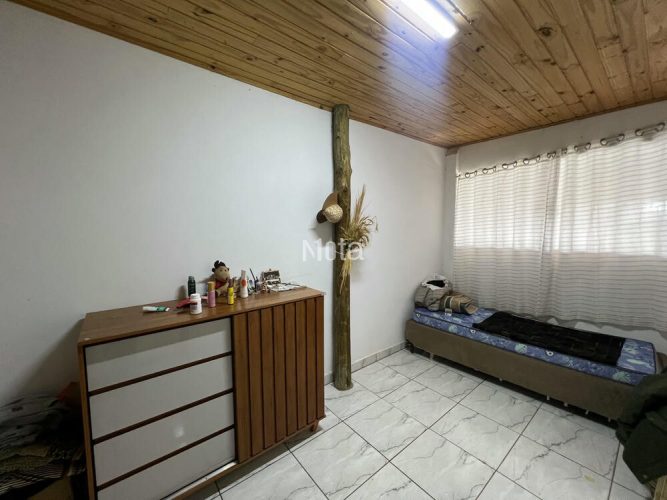 CASA - RESIDENCIAL DAS ARAUCÁRIAS 