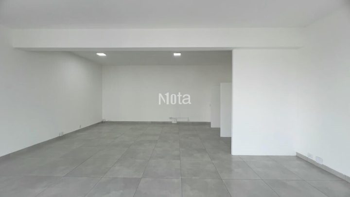 SALA COMERCIAL - ZONA 1 