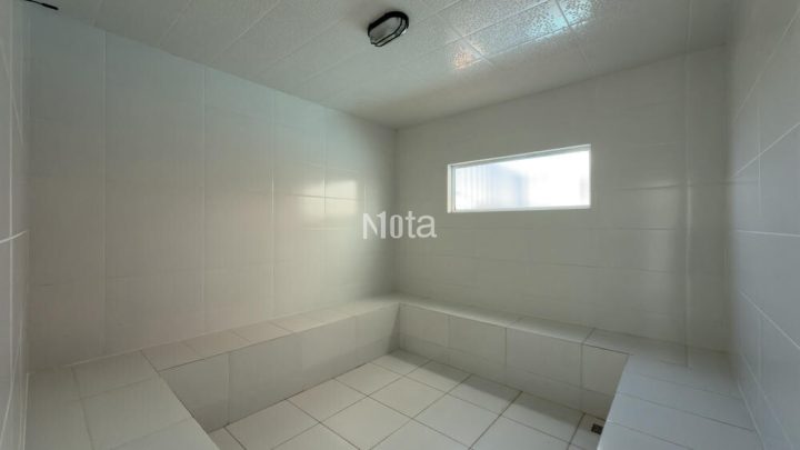 APARTAMENTO - ZONA DE ARMAZÉM