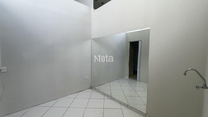 SALA COMERCIAL - ZONA 1 