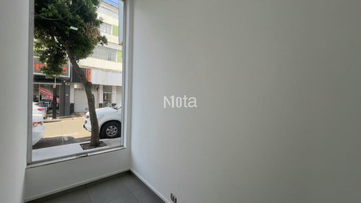 SALA COMERCIAL - ZONA 1 