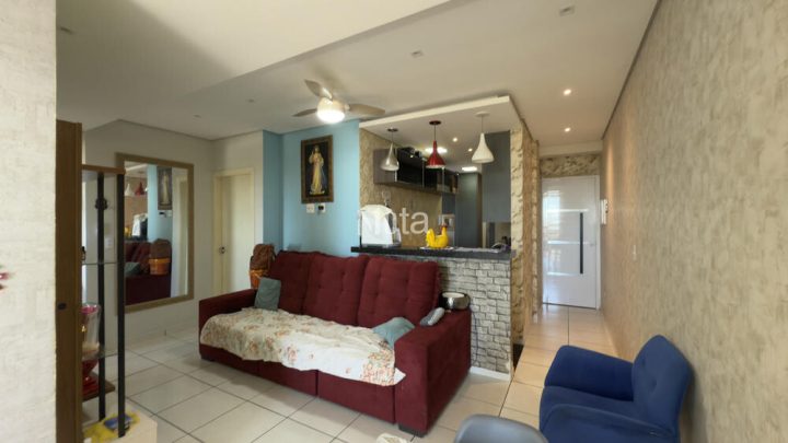 APARTAMENTO - ZONA DE ARMAZÉM