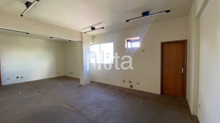 SALA COMERCIAL - CENTRO 