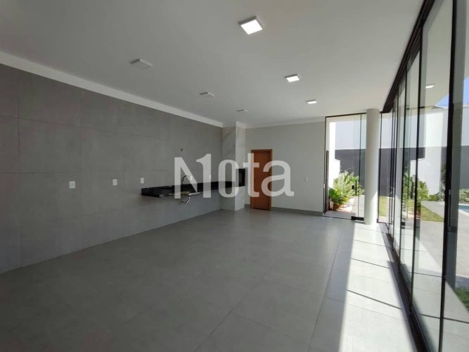 CASA - RESIDENCIAL NOVA ITÁLIA 