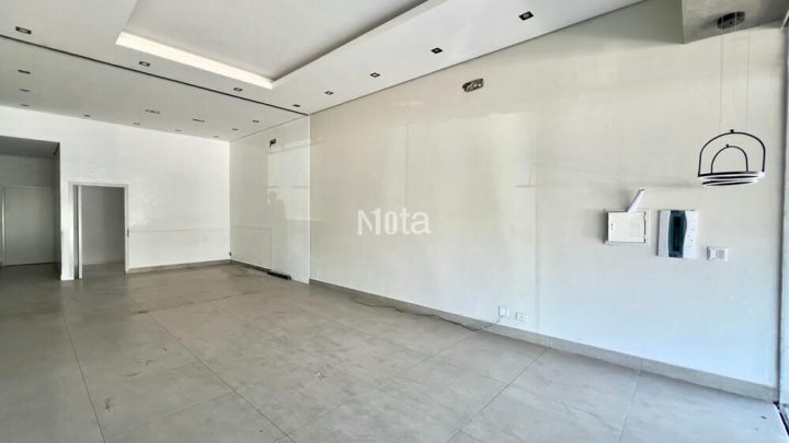 SALA COMERCIAL