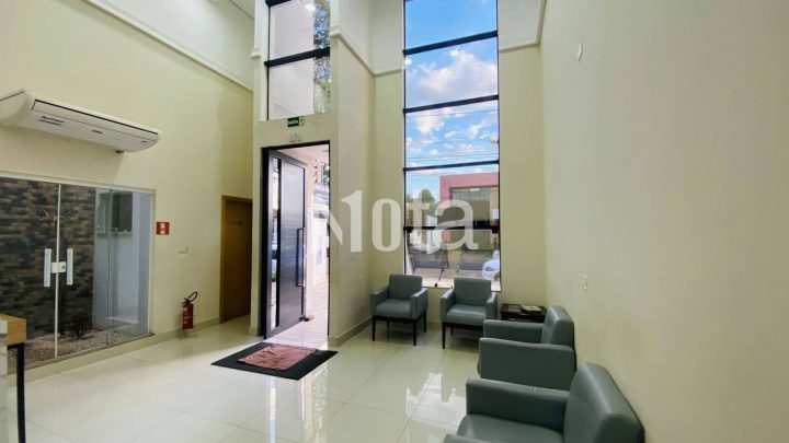 SALA COMERCIAL - ZONA 1 