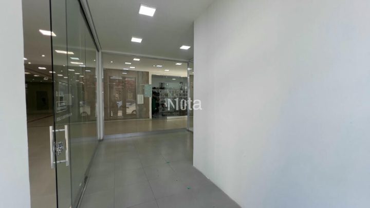 SALA COMERCIAL - ZONA 1 