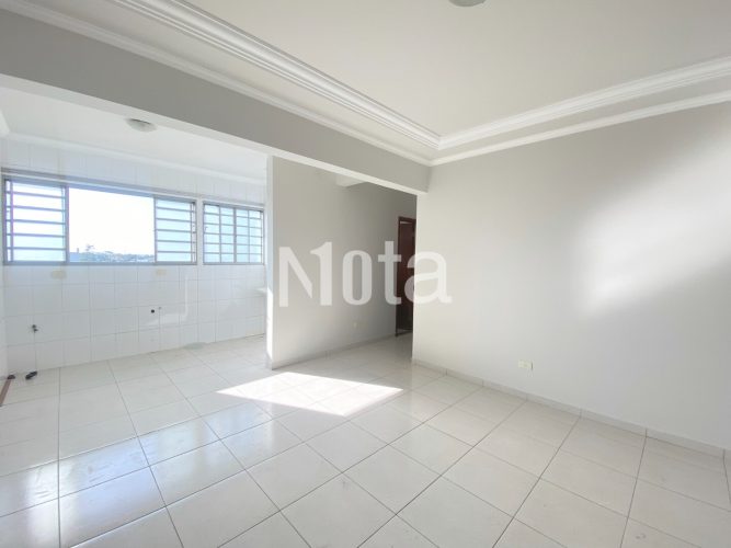 APARTAMENTO - ZONA 2