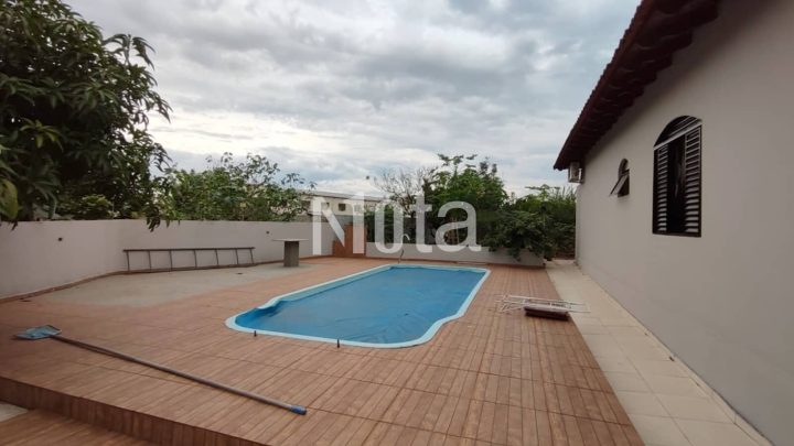 CASA - JARDIM SANTA MÔNICA II