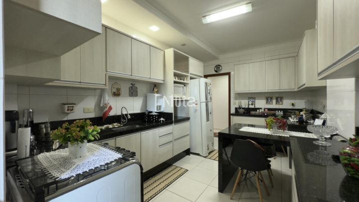 APARTAMENTO - ZONA 1
