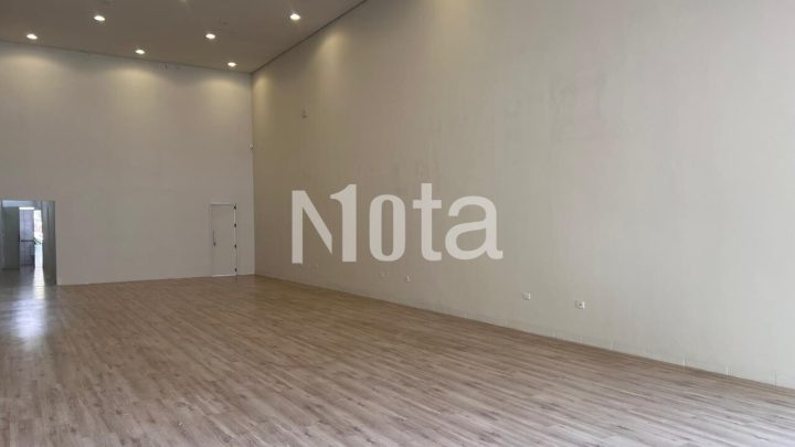 SALAO COMERCIAL
