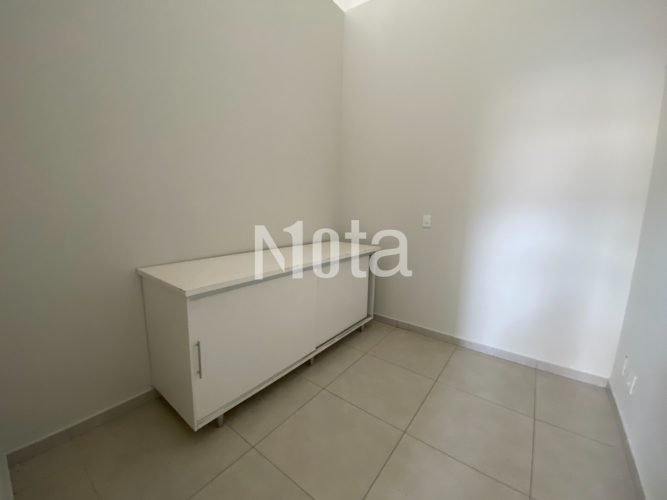 SALA COMERCIAL