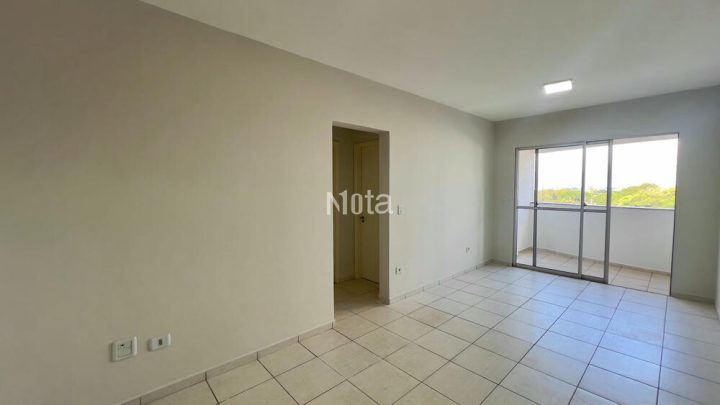APARTAMENTO - ZONA DE ARMAZEM 