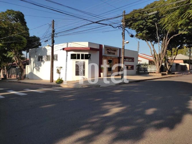 CASA COMERCIAL - ZONA 1