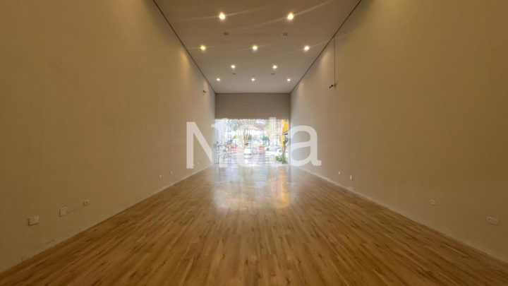 SALAO COMERCIAL