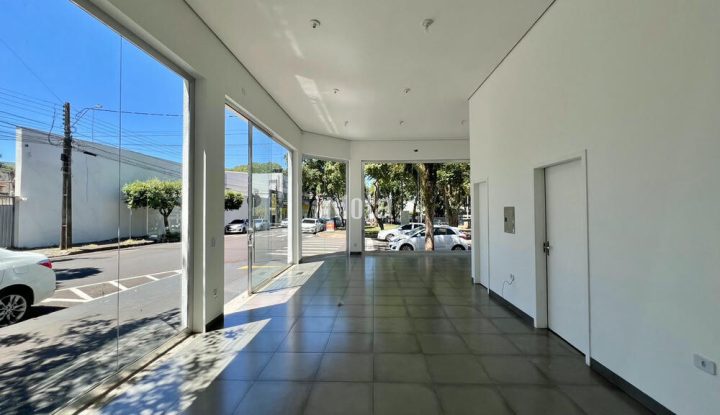 SALA COMERCIAL - ZONA 1 