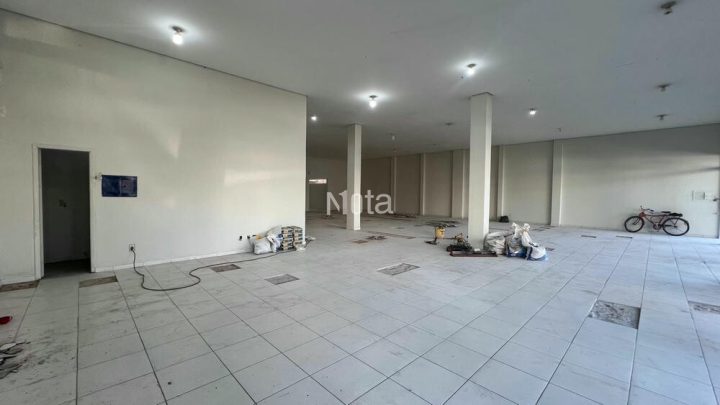 SALÃO COMERCIAL - CENTRO 