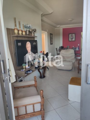 APARTAMENTO - ZONA 1
