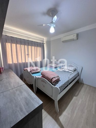 APARTAMENTO - ZONA 1