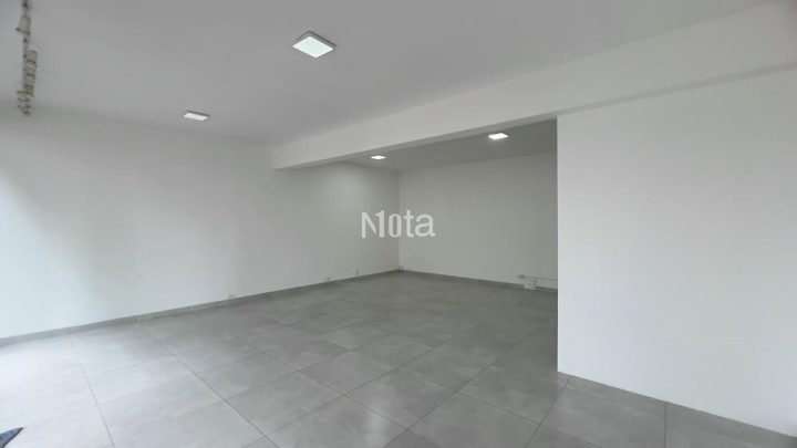 SALA COMERCIAL - ZONA 1 