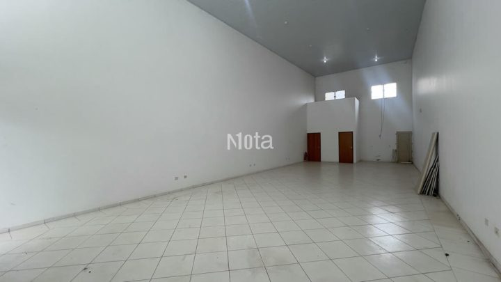 SALAO COMERCIAL