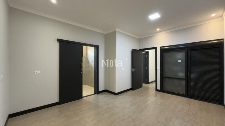 CASA - RESIDENCIAL VENEZA 