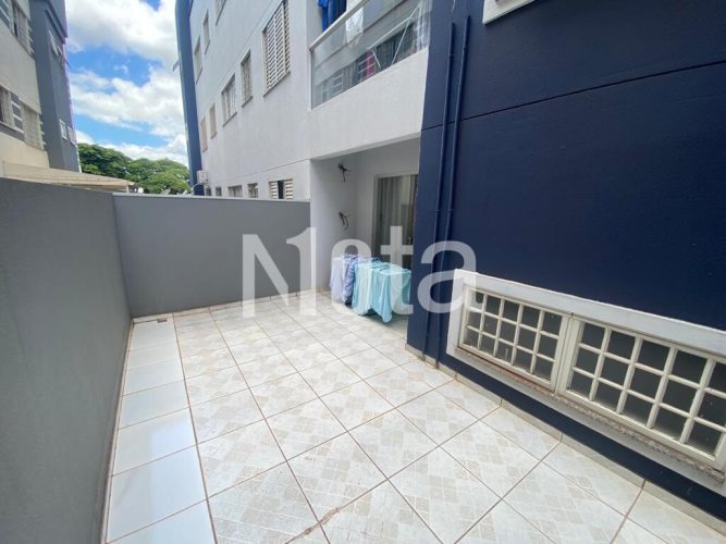 APARTAMENTO - ZONA 2