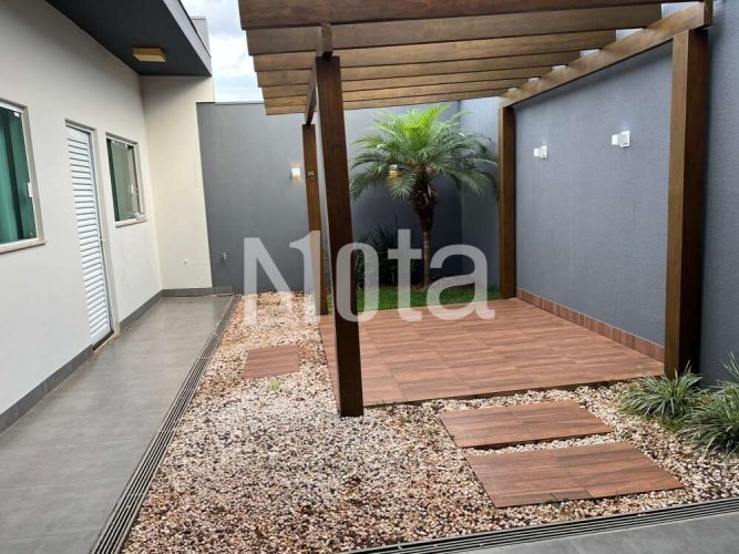 SOBRADO - JARDIM NOVA ITÁLIA II