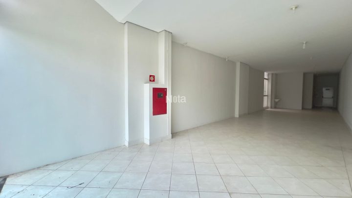SALA COMERCIAL - ZONA 1 