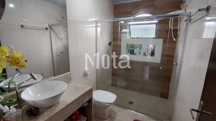 CASA - JARDIM SANTA MÔNICA II