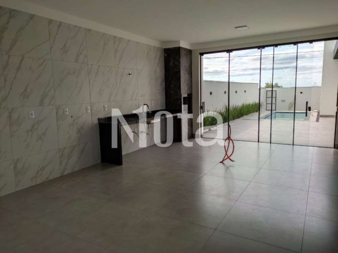 CASA - RESIDENCIAL VENEZA