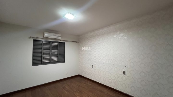 APARTAMENTO -  ZONA DE ARMAZEM