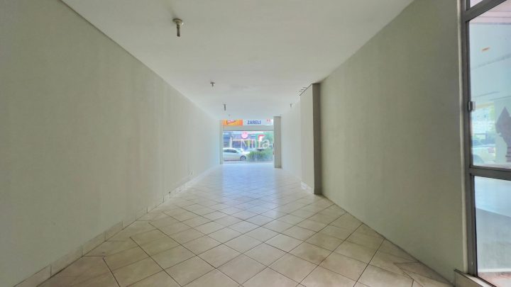 SALA COMERCIAL - ZONA 1 