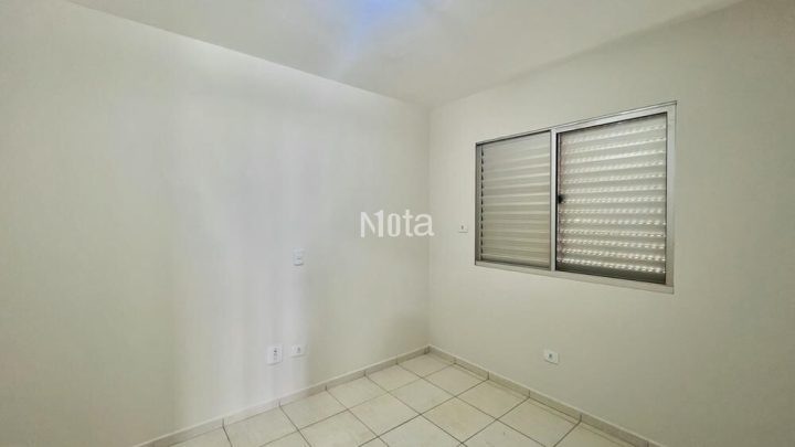 APARTAMENTO - ZONA DE ARMAZEM 