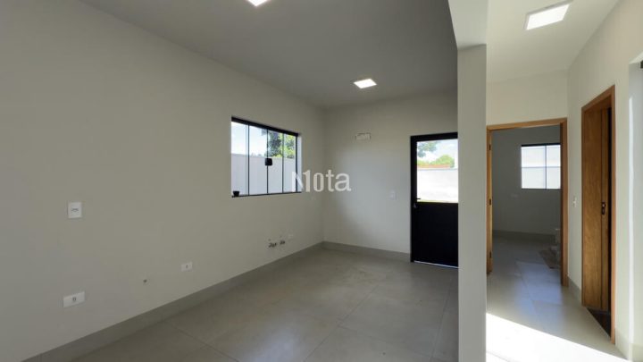 CASA - JARDIM UNIVERSIDADE 
