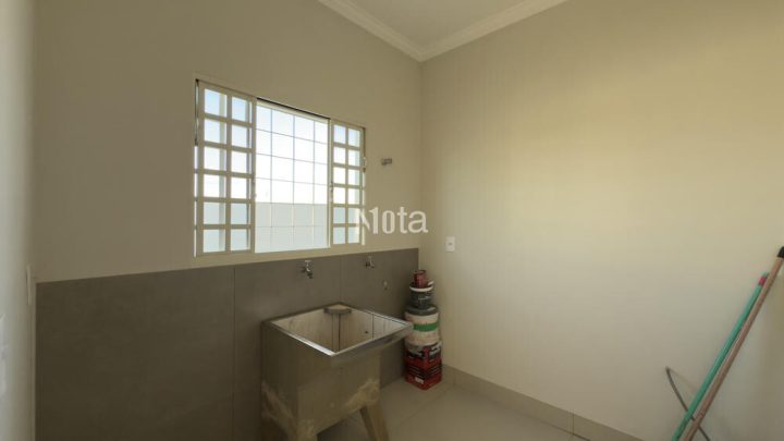 CASA  - RESIDENCIAL ATLÂNTICO IV