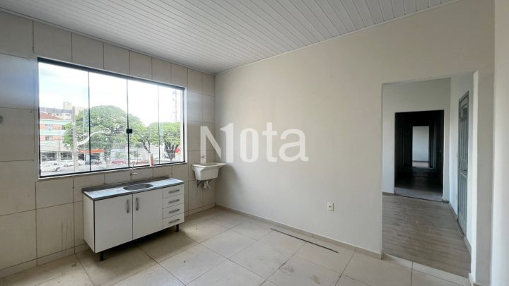 APARTAMENTO - ZONA 1 