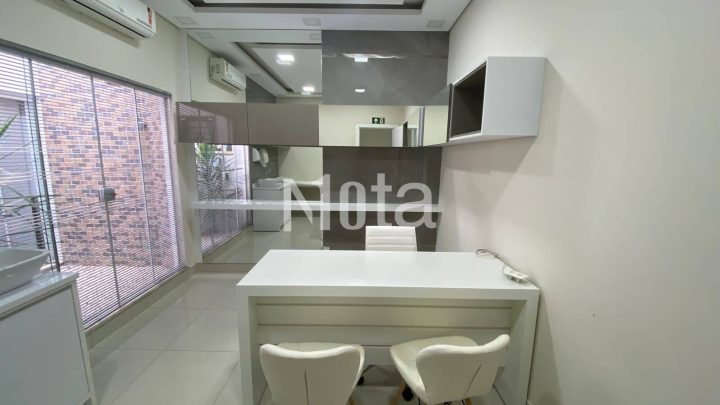 SALA COMERCIAL - ZONA 1 