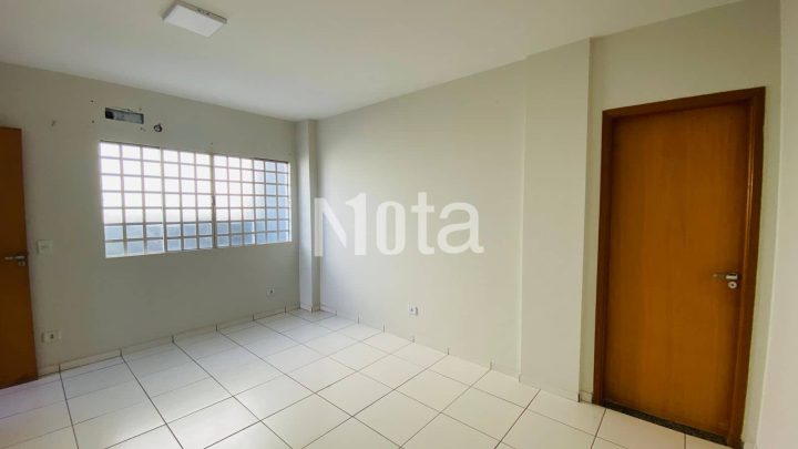 APARTAMENTO - ZONA 2