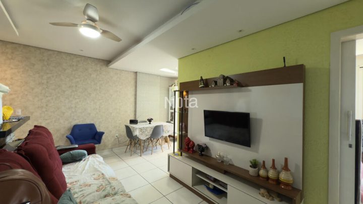 APARTAMENTO - ZONA DE ARMAZÉM