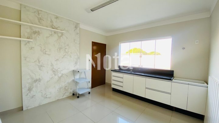 SALA COMERCIAL - ZONA 2