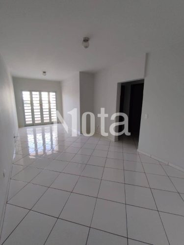 APARTAMENTO  -  ZONA 1 