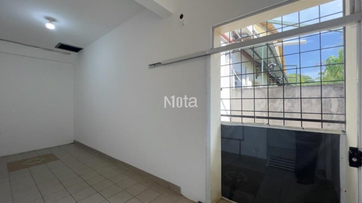 SALA COMERCIAL - ZONA 1 
