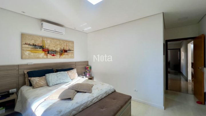 CASA - CONDOMÍNIO IPANEMA