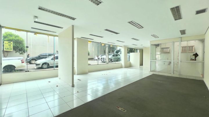 SALA COMERCIAL - ZONA 1 