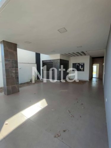 CASA - RESIDENCIAL  VIVIANE
